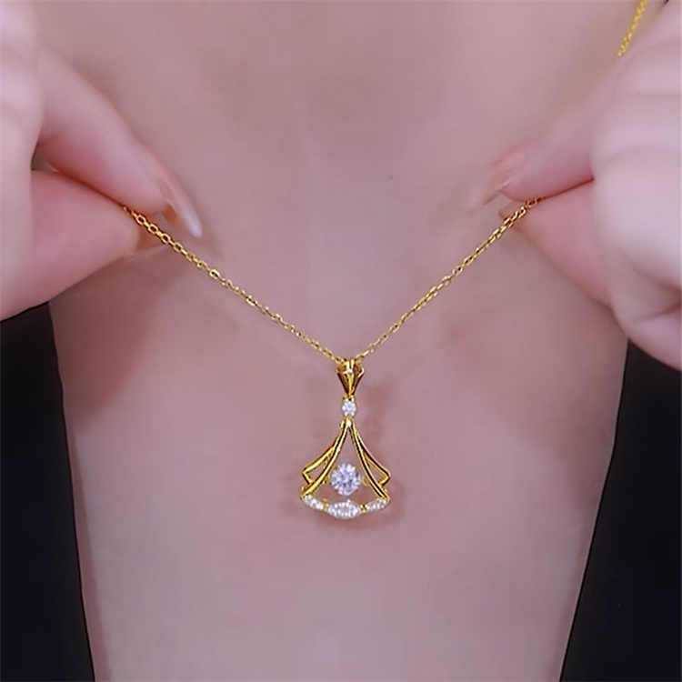 Rhinestone Decor Pendant Necklace